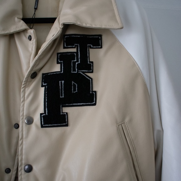 Patched jacket - Picture 2 of 3